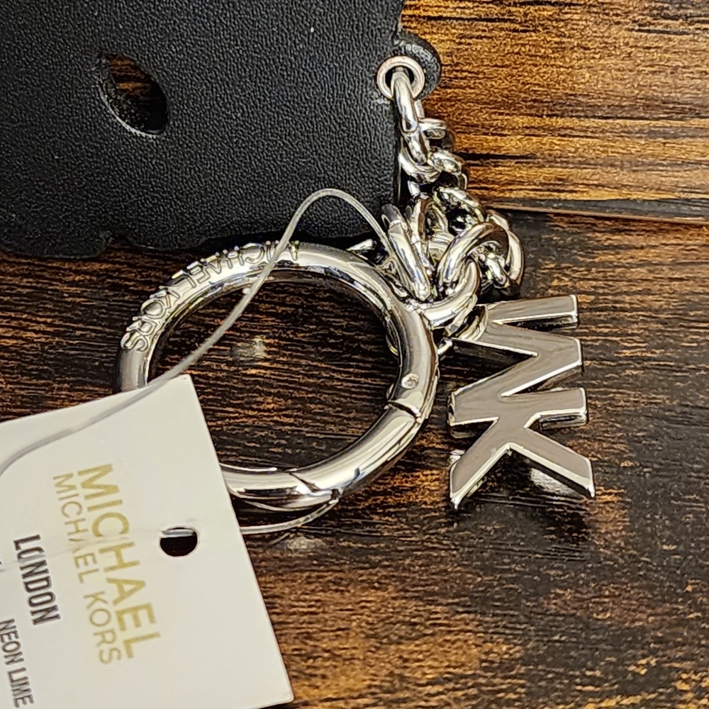 Michael Kors London Bag Charm - Picture 3 of 4